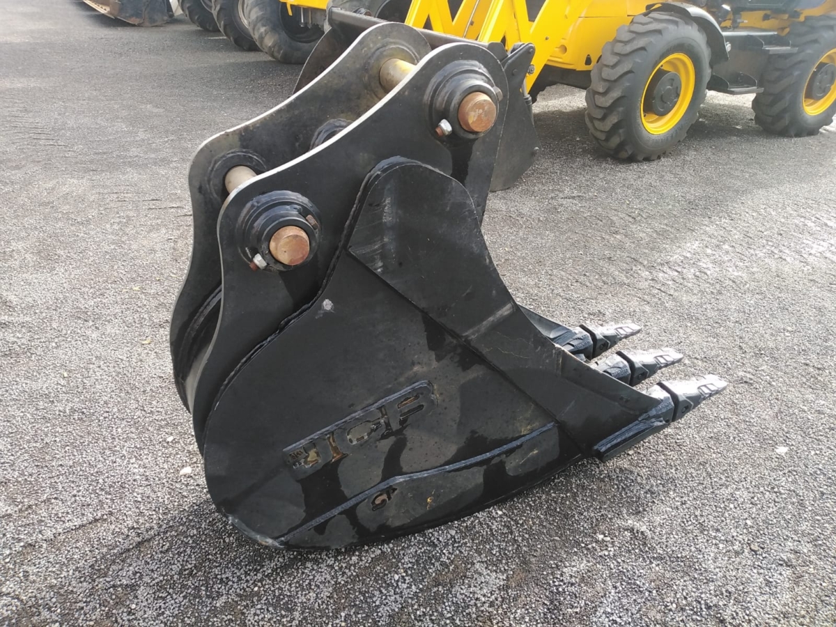 ŁYŻKA KOPIĄCA PODSIĘBIERNA JCB 45CM JCB JS 130 JCB