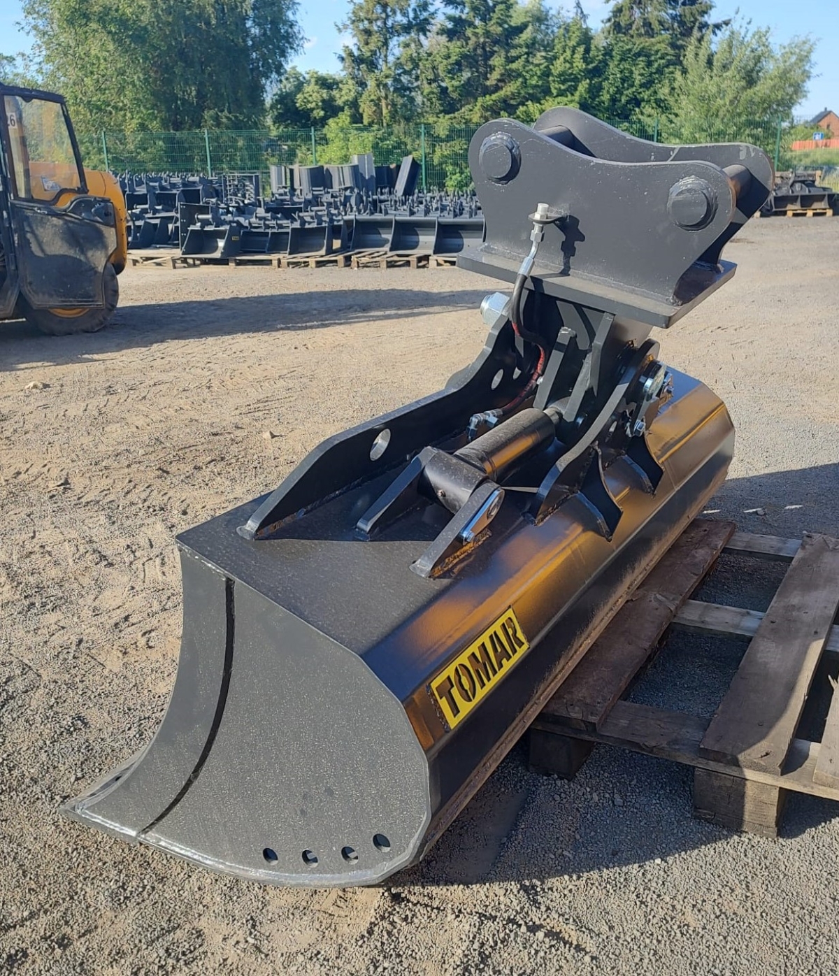 Łyżka skarpowa hydrauliczna 0,4 m3 200 cm JCB JS 130 JS 145