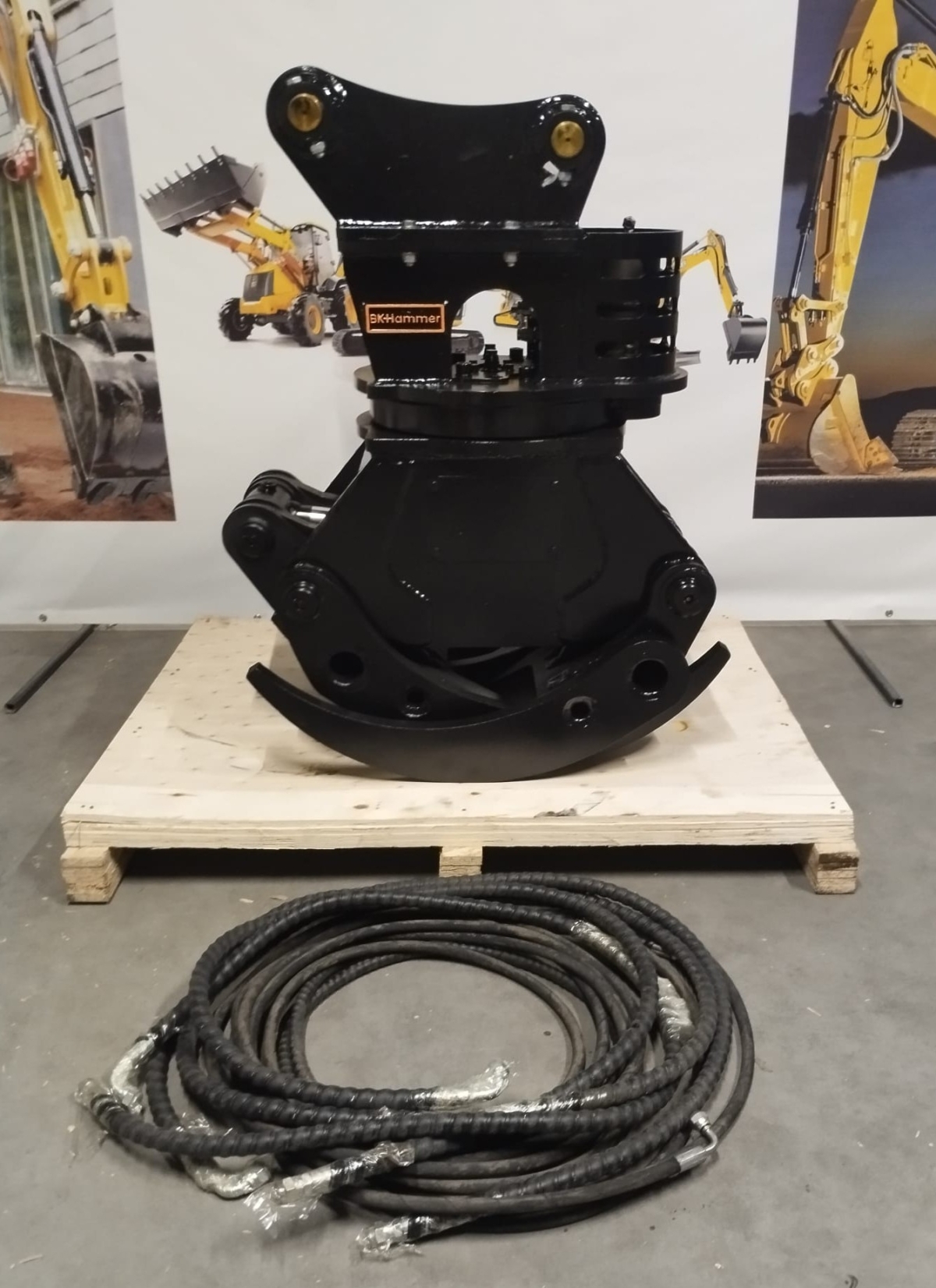 Chwytak do drewna maszyny od 6-10 ton JCB 3CX , 4CX
