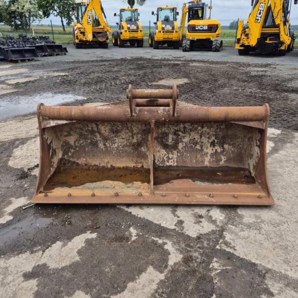 Łyżka używana skarpowa 213cm JCB JS220 nr.5473
