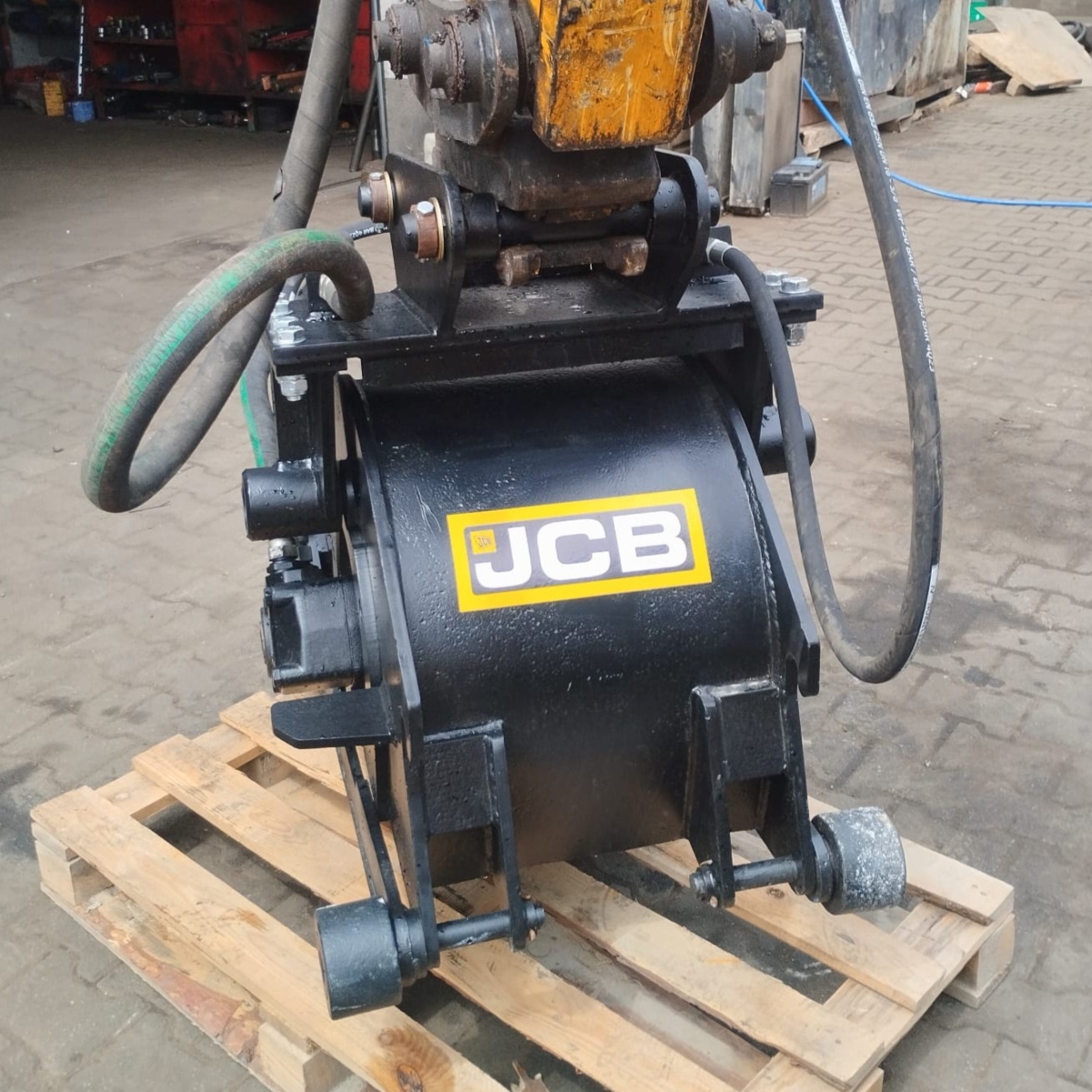 Frezarka do asfaltu płytowa podczepiana pod maszynę 3CX 4CX 8035-8045 JCB