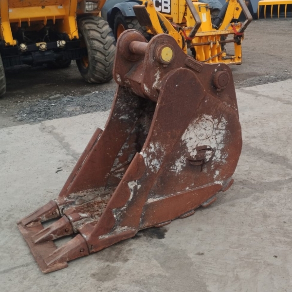 Łyżka używana 60 cm STRICKLAND JCB JS220 nr.6833