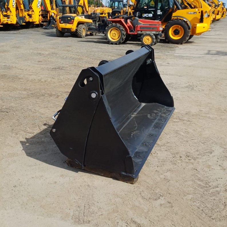 Zdjęcie WhatsApp 2025-09-08 o 07.28.05_ea105aee Łyżka 4W1 2350mm Q-FIT JCB