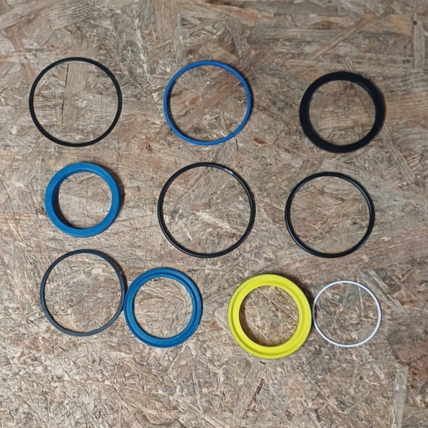 Zestaw uszczelek do siłownika hydraulicznego OEM 2617175 CAT