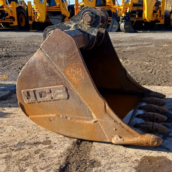 Łyżka używana 150 cm JCB ORG. JS220  nr. 1711